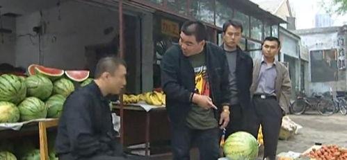 吃瓜不买瓜的男子,揭秘“吃瓜不买瓜”男子的神秘面纱