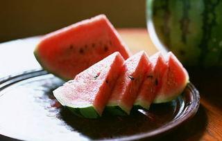 孕晚期吃吐瓜,缓解孕期不适的天然良方