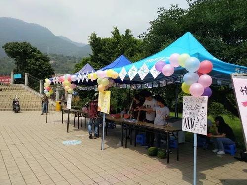 技师与小孩吃瓜